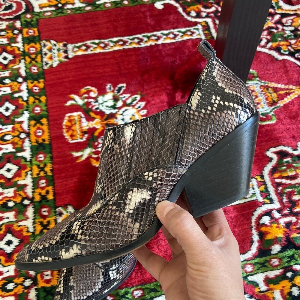 Vince Camaro booties size 6.5